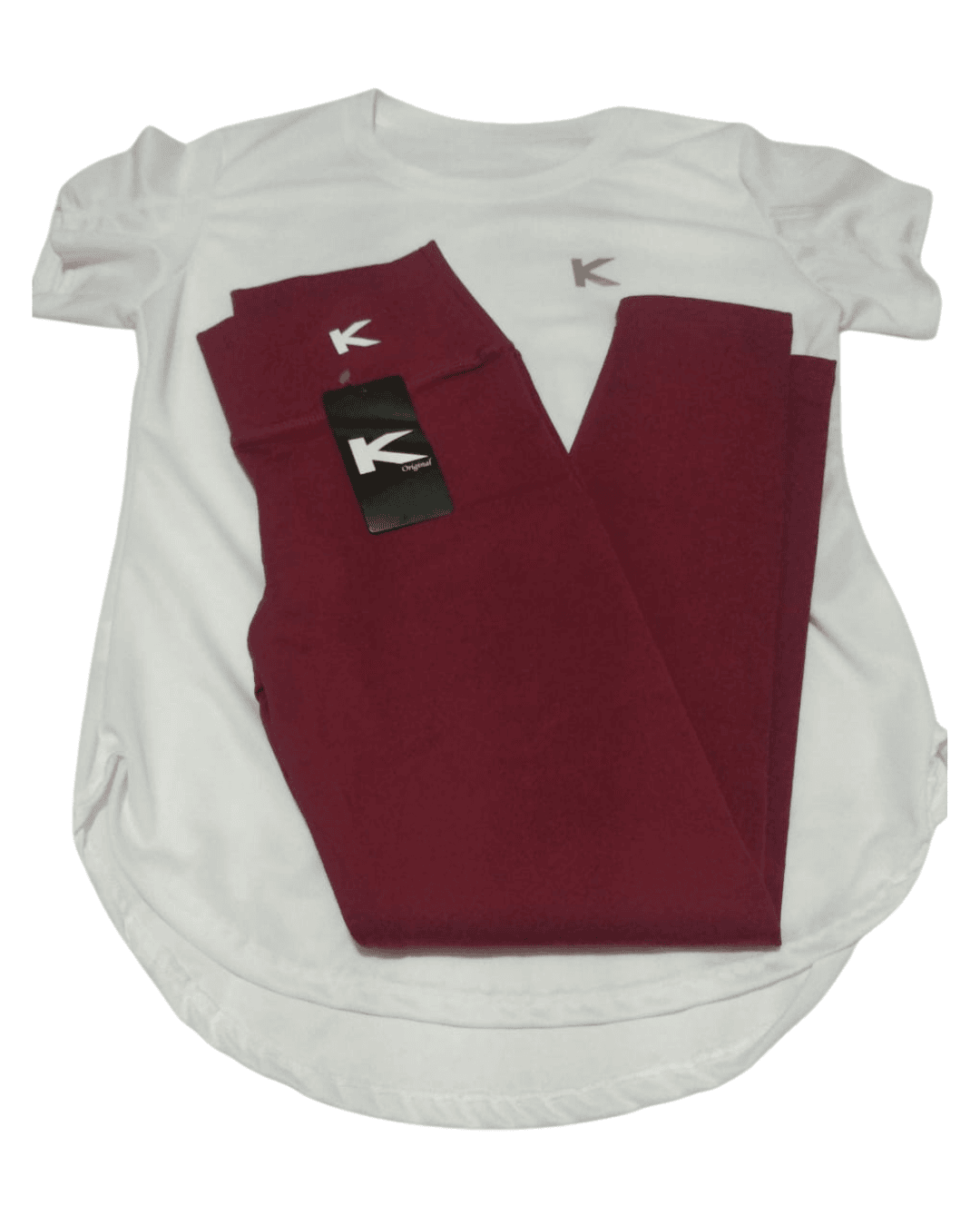 Conjunto Gym Kirios Top Clasico Blanco y Licra Vinotinto