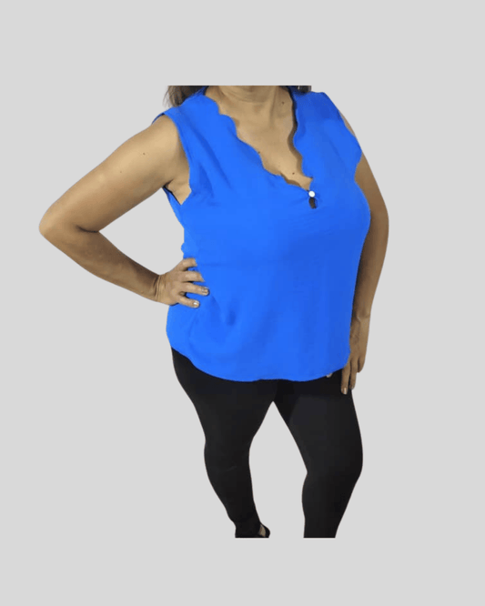 Blusa Azul Sin Mangas Corte en Zig Zag