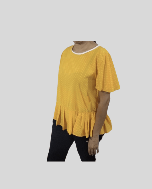 Blusa Amarilla Con Puntos Blancos y Faralaos