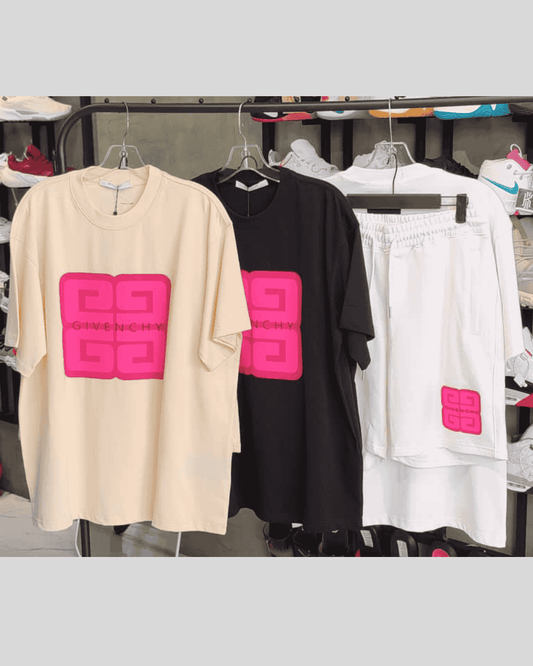 Outfit Oversize Franela y Bermuda Caballero Givenchi